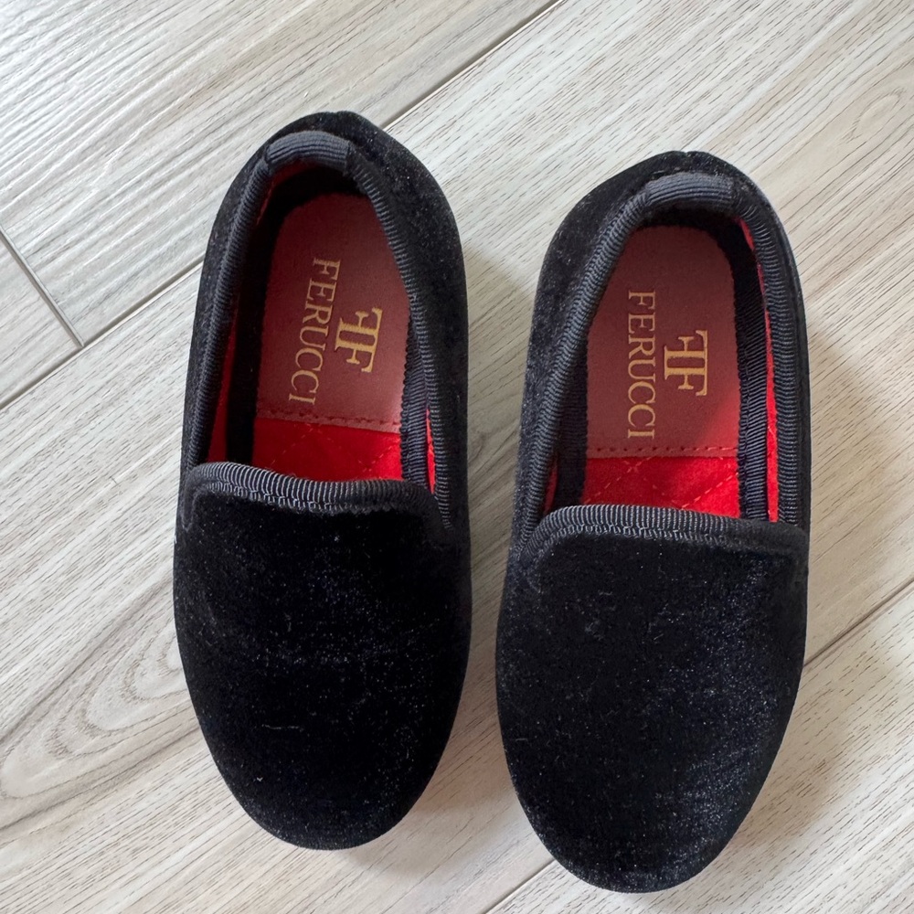 FERUCCI CHILDREN KIDS BLACK VELVET LOAFER SIZE 8 TODDLER